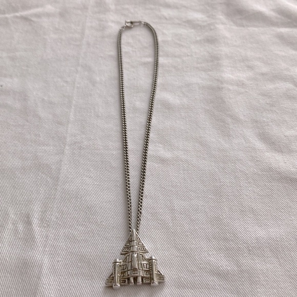 Vintage Avon Men’s Pendant on Chain - Picture 3 of 8